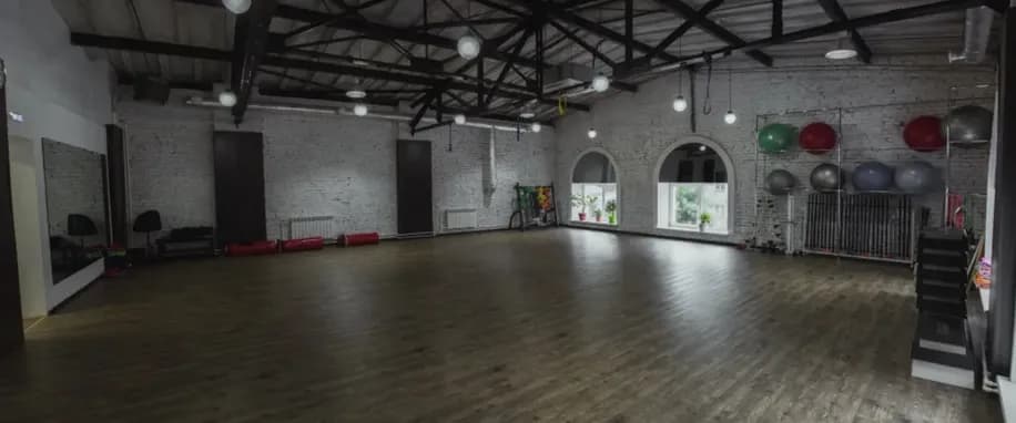 gallery slide