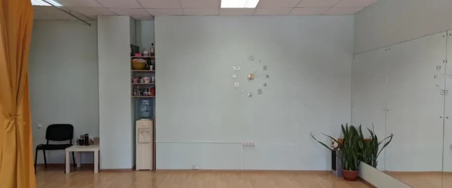 gallery slide